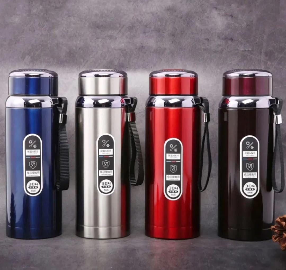 High-Grade Stainless Steel Vacuum Flask – Double-Wall Insulated Bullet Thermos for Hot & Cold Drinks (Copy) (Copy)